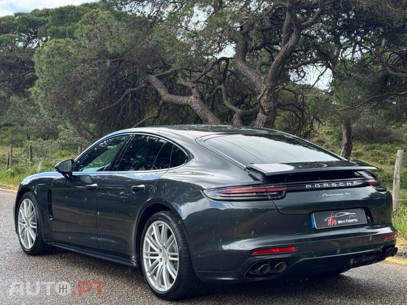 Porsche Panamera 4 S