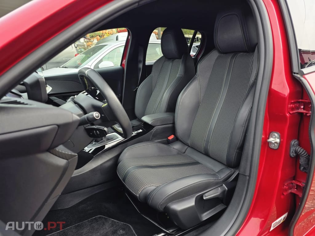 Peugeot 208 1.2 PureTech GT Line