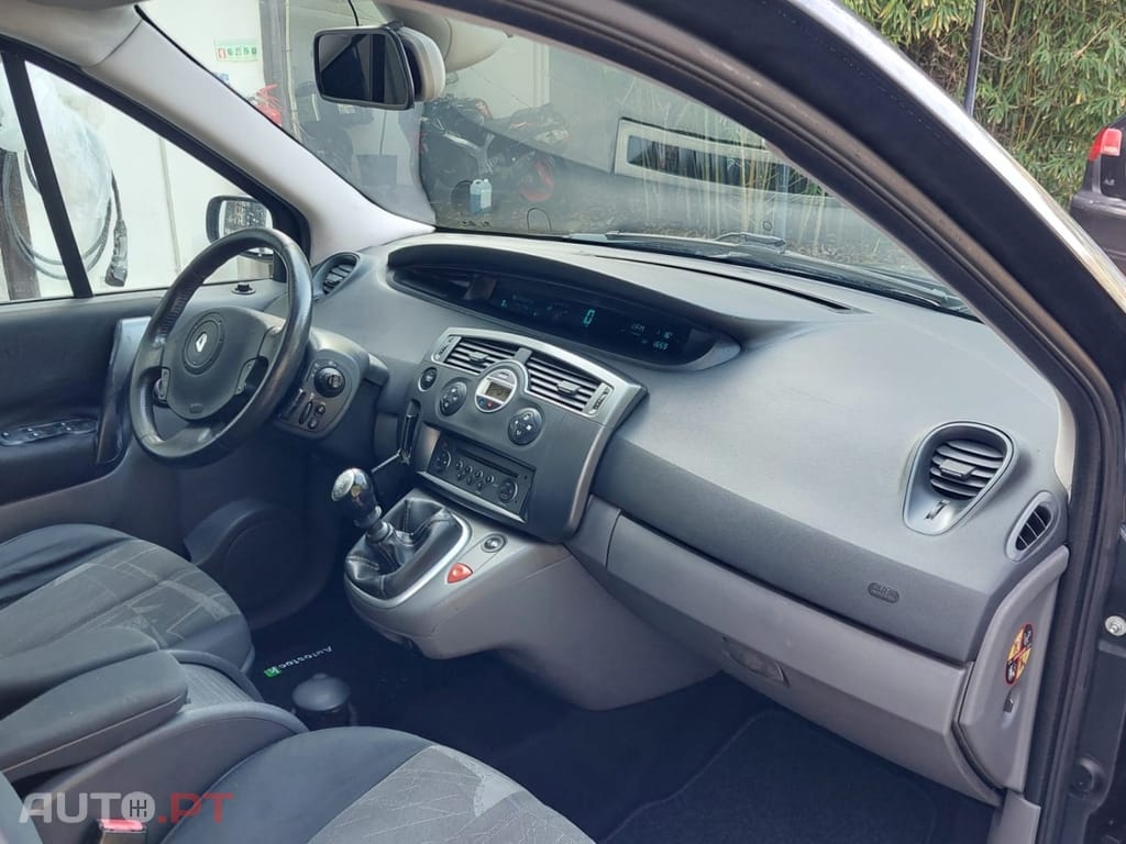 Renault Mégane Scenic 7L