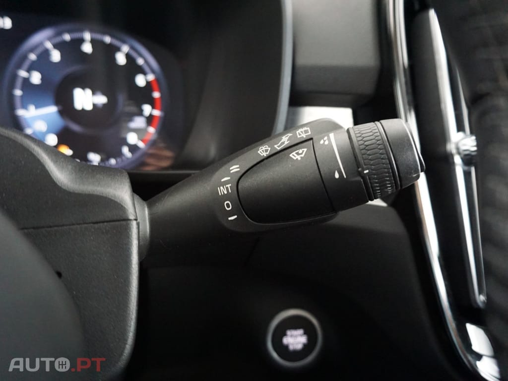 Volvo XC40 1.5 T2 Momentum Plus