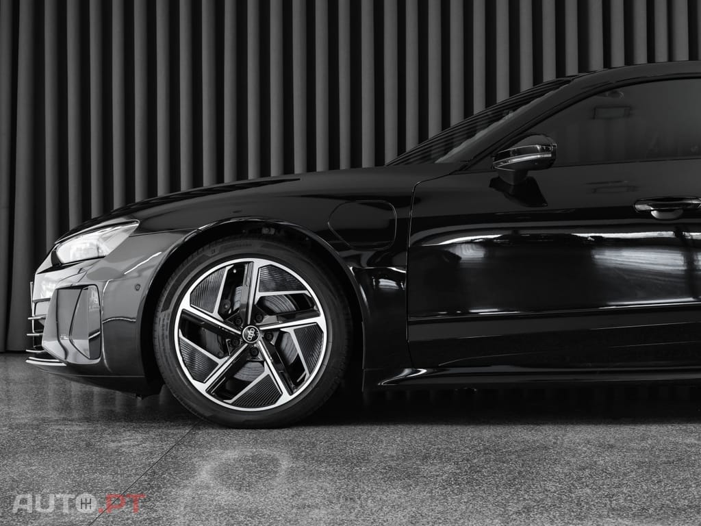 Audi E-Tron GT quattro