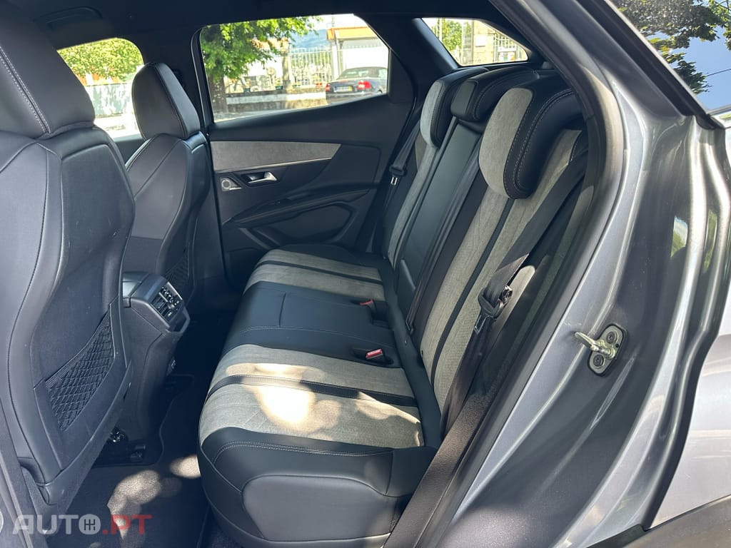 Peugeot 3008 1.6 Hybrid GT Pack e-EAT8