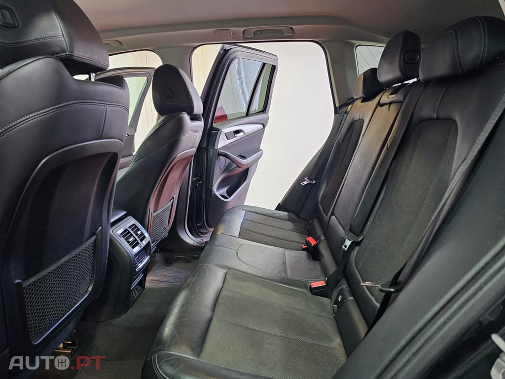 BMW X3 xDrive30e Luxury Line Aut.