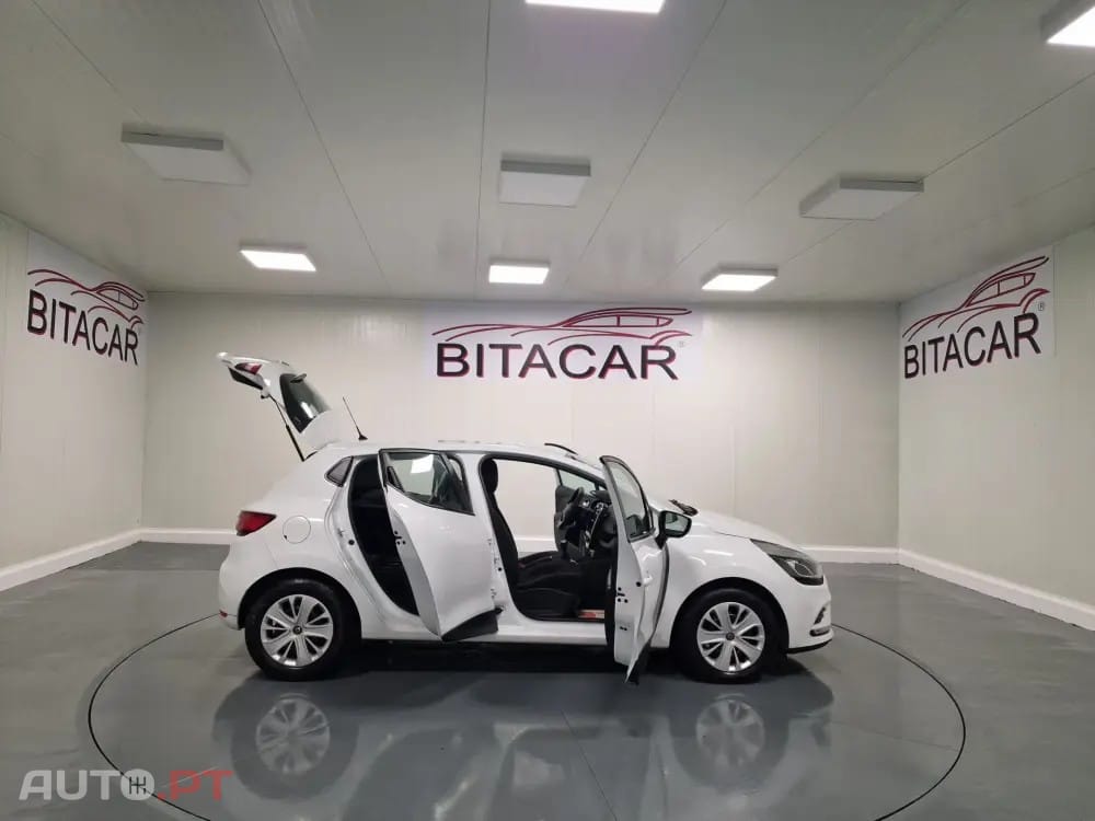 Renault Clio SOCIETE 1.5Dci  90CV GPS INTENS IVA DEDUTIVEL