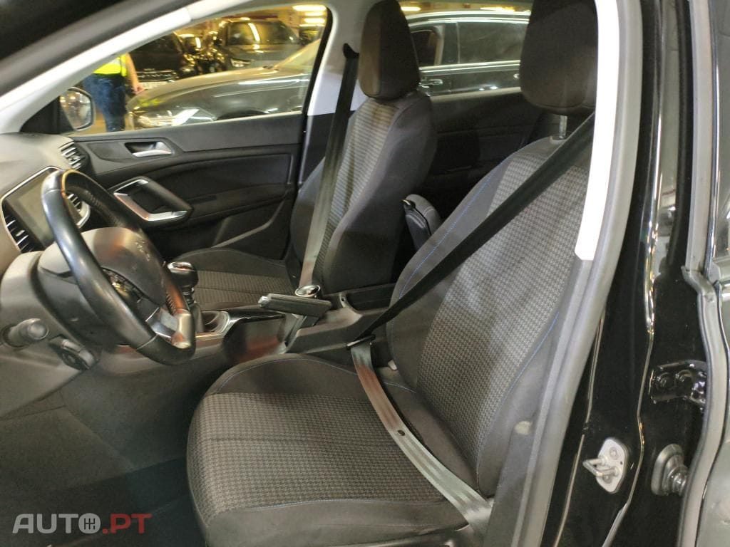 Peugeot 308 1.5 BlueHDi Style