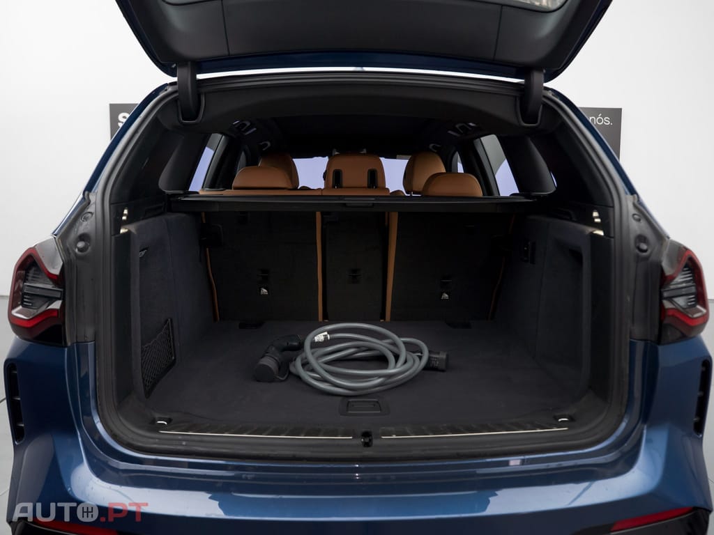 BMW iX3 M Sport Inspiring