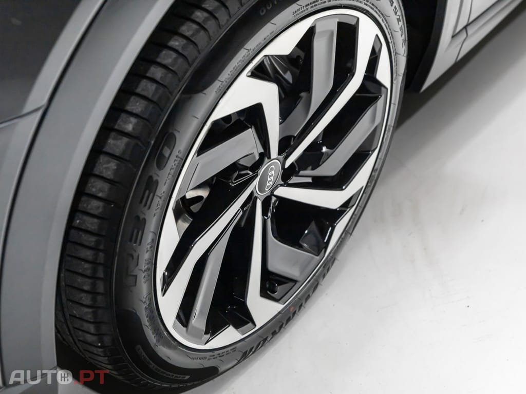 Audi E-Tron 55 quattro S line