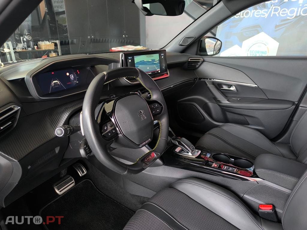 Peugeot 2008 1.5 BlueHDi GT EAT8