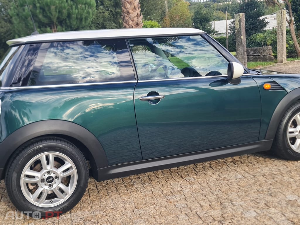 MINI Cooper Outro