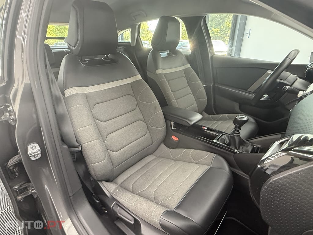 Citroen C4 1.2 PureTech Shine