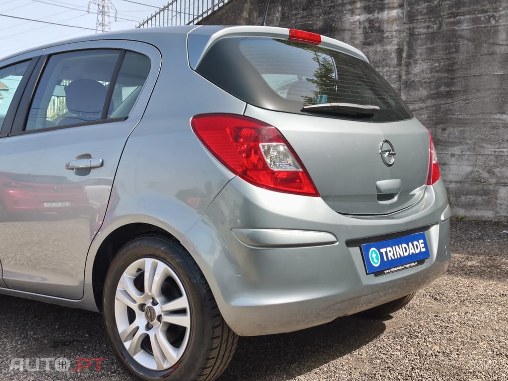 Opel Corsa 1.2 Enjoy
