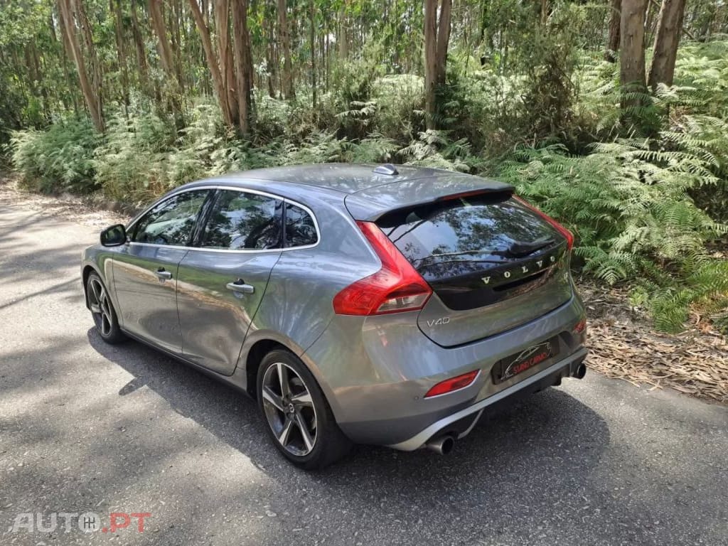 Volvo V40 1.6 D2 R-Design