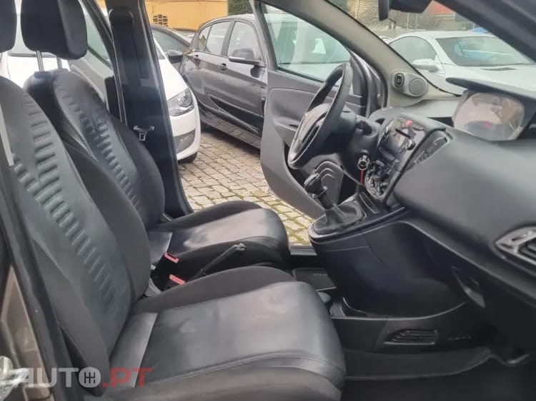 Lancia Ypsilon 1.2 S&S Platinum