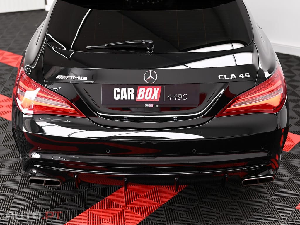 Mercedes-Benz CLA 45 AMG 4Matic Speedshift 7G-DCT Night Edition