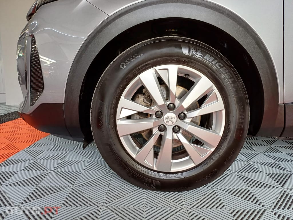 Peugeot 3008 1.5 BlueHDi Allure EAT8