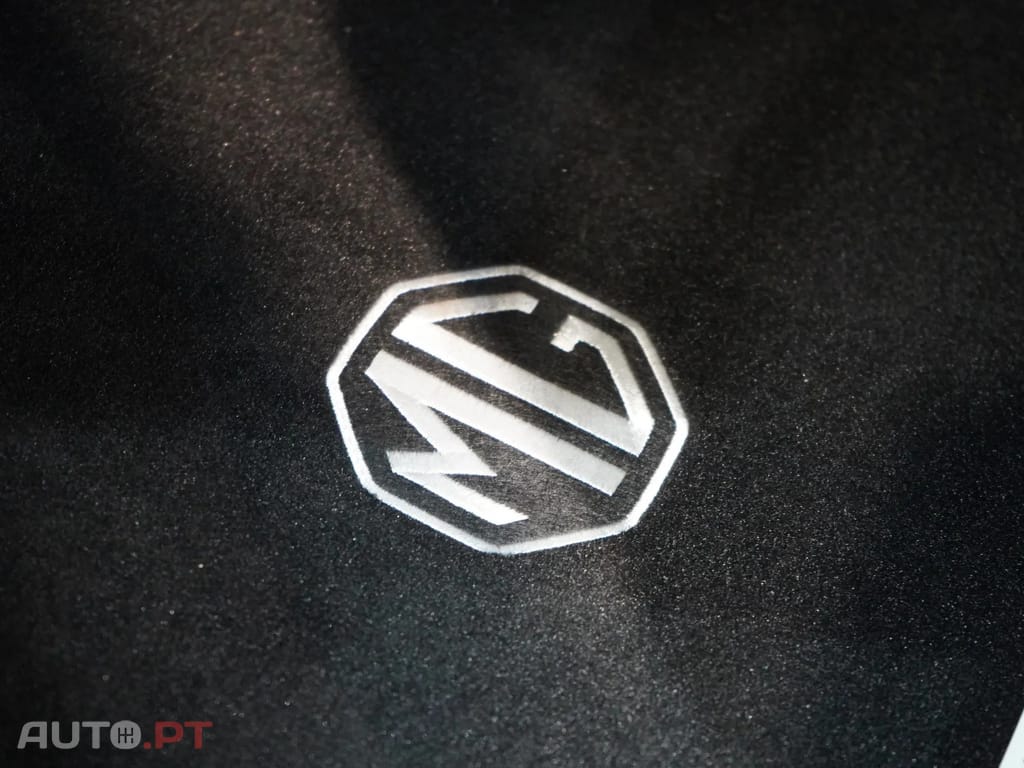 MG MG4 64 kWh Luxury