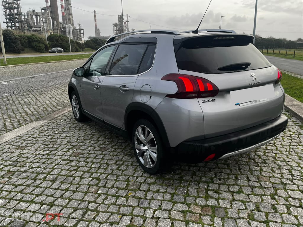 Peugeot 2008 1.2 PureTech Crossway EAT6