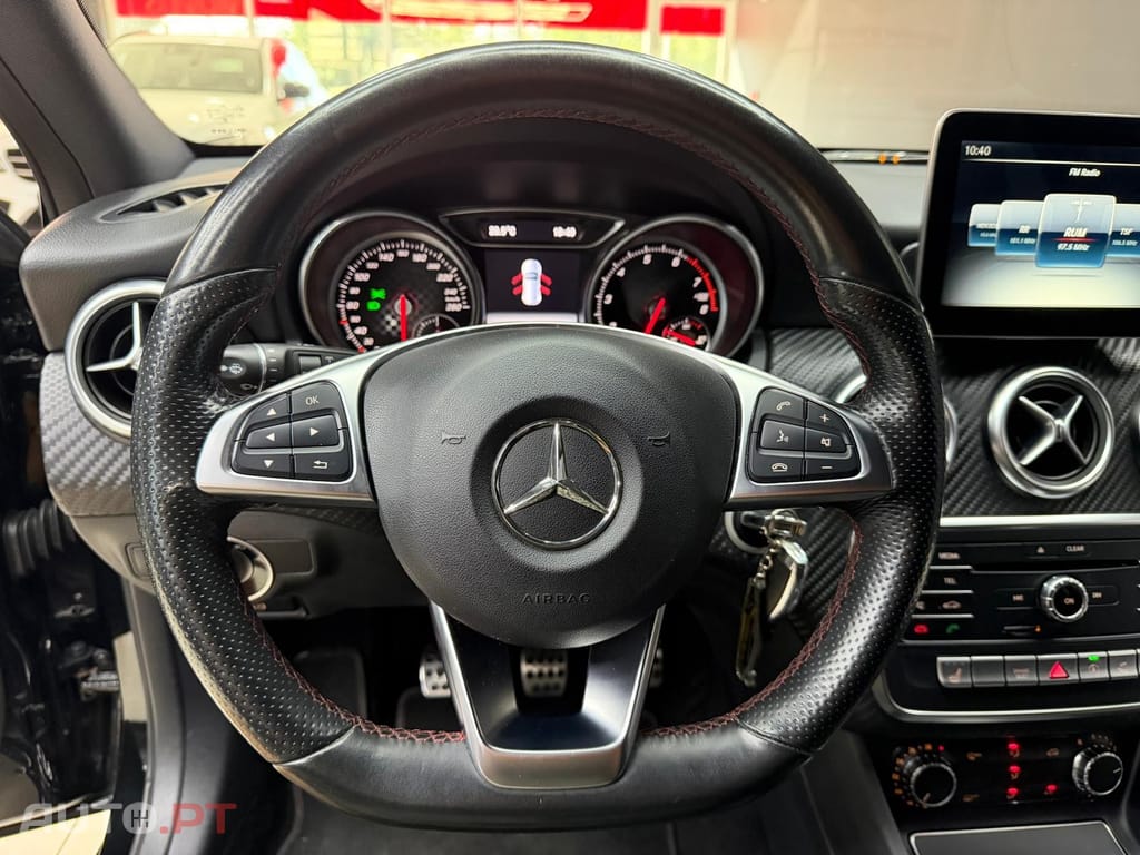 Mercedes-Benz A 180 AMG Line