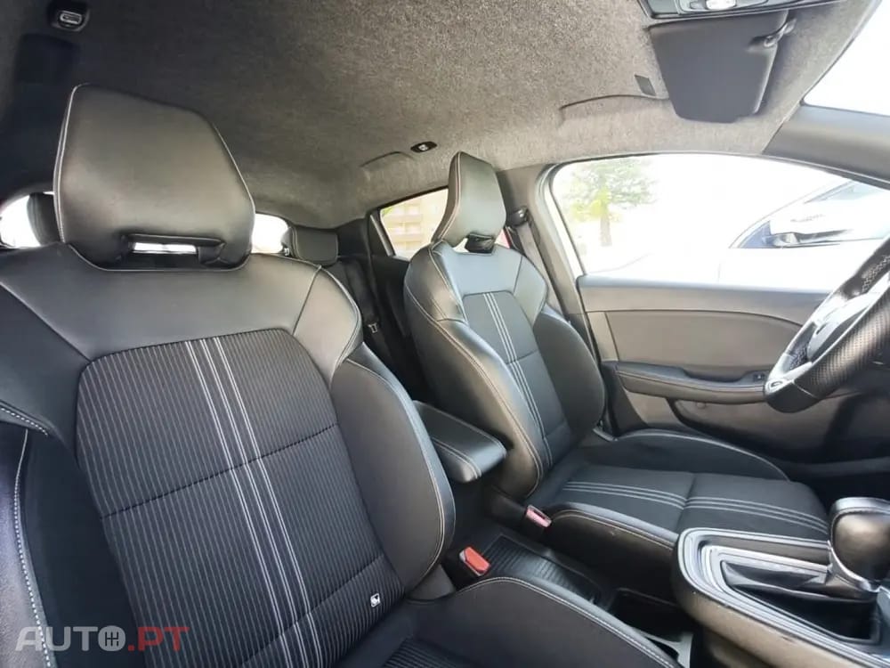Renault Clio 1.6 E-Tech Full Hybrid RS Line