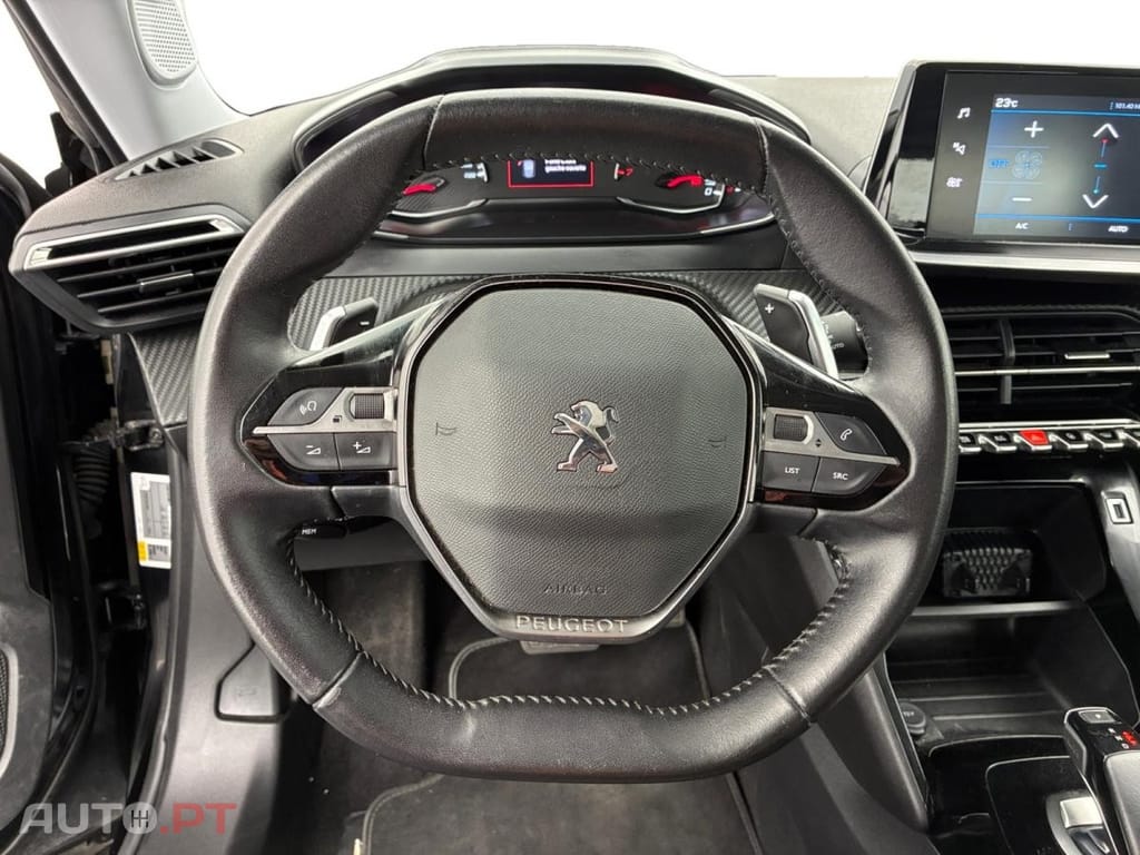 Peugeot 2008 1.2 PureTech Active Pack EAT8