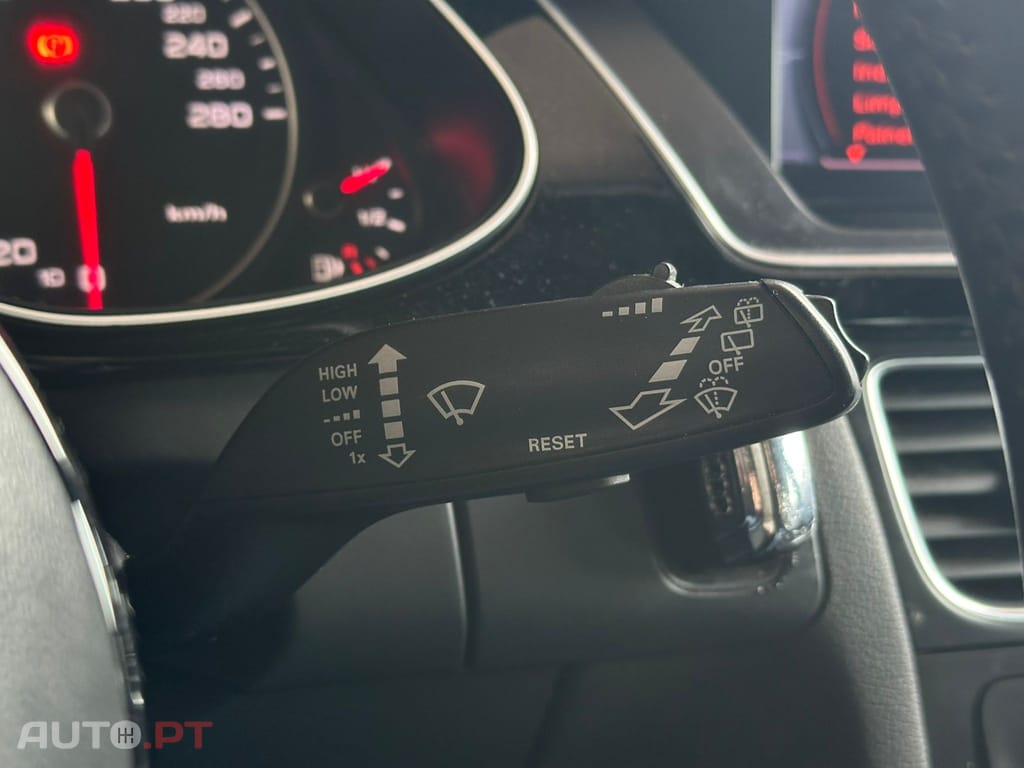 Audi A4 Avant 2.0 TDI Business Line S-line