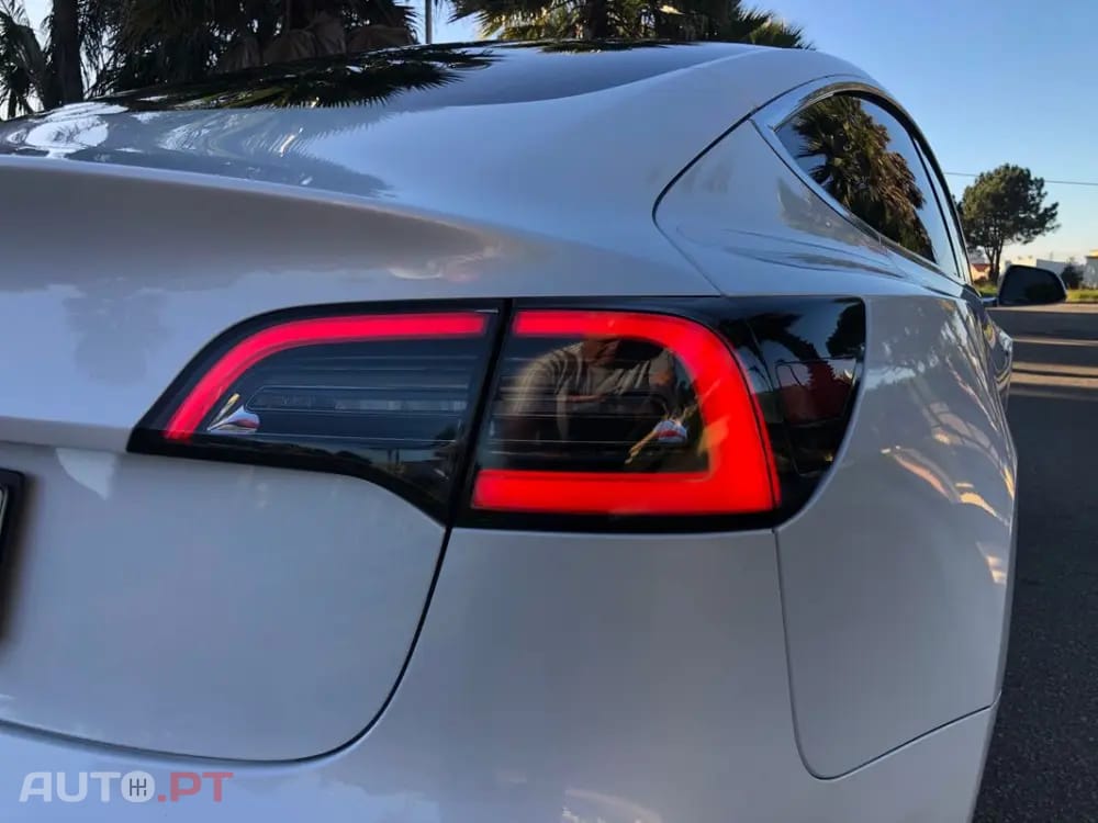 Tesla Model 3 Standard Range Plus RWD