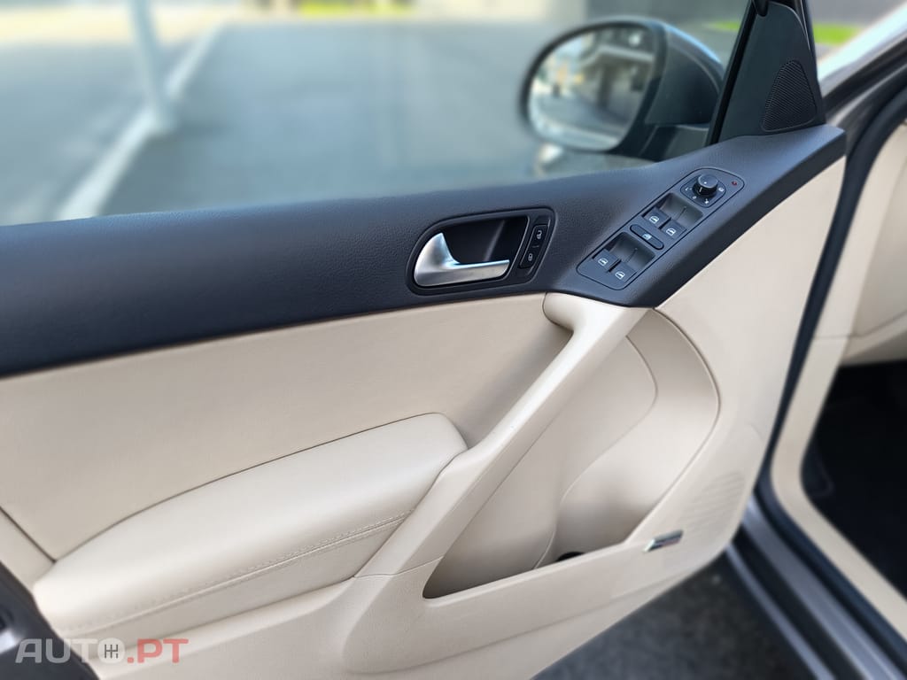 Volkswagen Tiguan 2.0 TDi Sport 4Motion Tiptronic