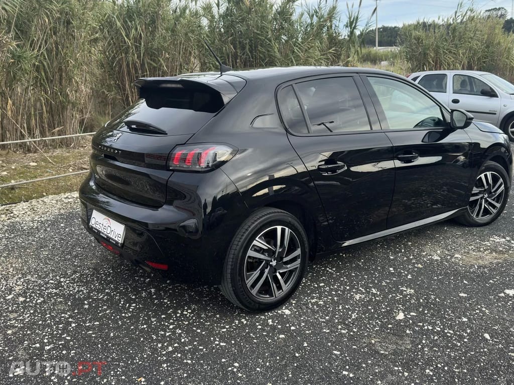 Peugeot 208 1.2 PureTech Allure EAT8