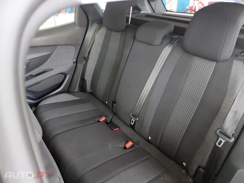 Peugeot 3008 1.5 BlueHDi Active Pack