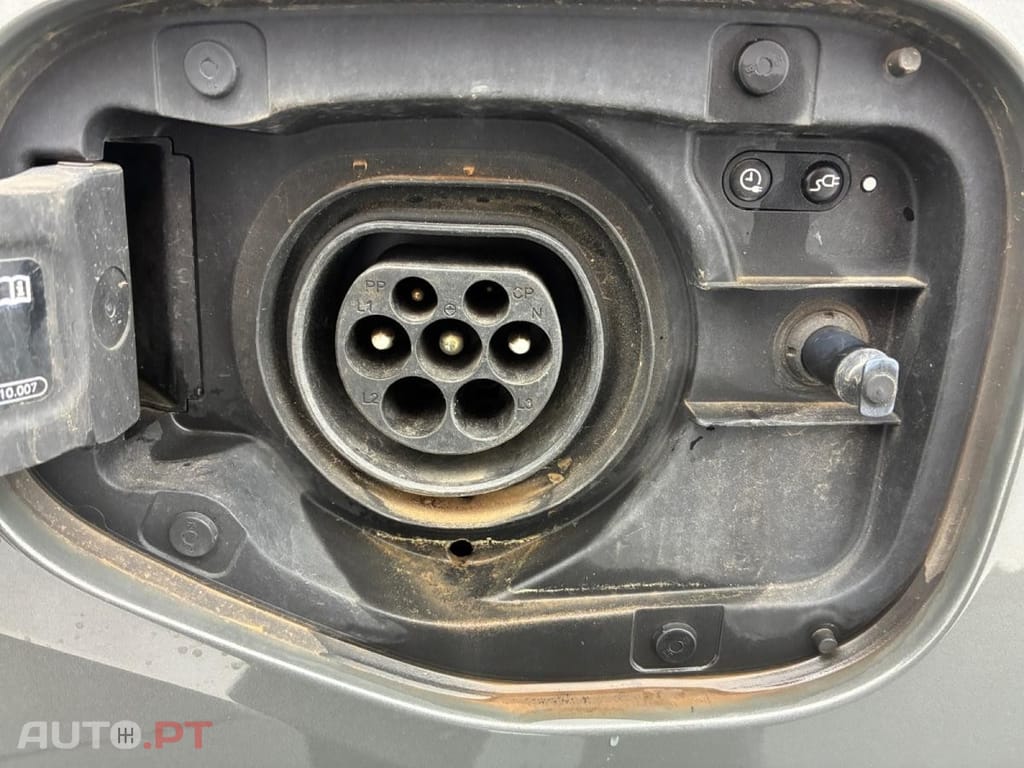 Audi Q3 45 TFSIe S line S tronic