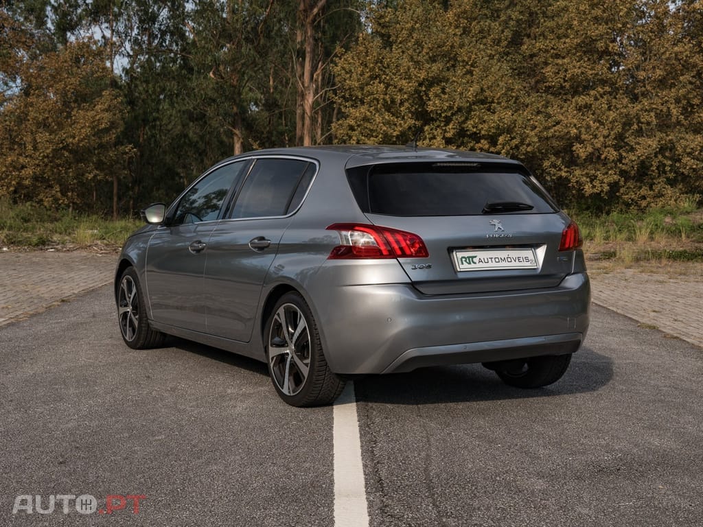 Peugeot 308 1.2 PureTech Allure J18