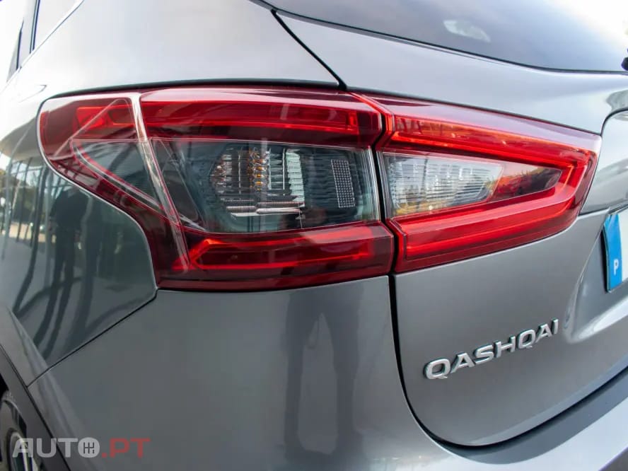 Nissan Qashqai 1.5 dCi N-Connecta J18