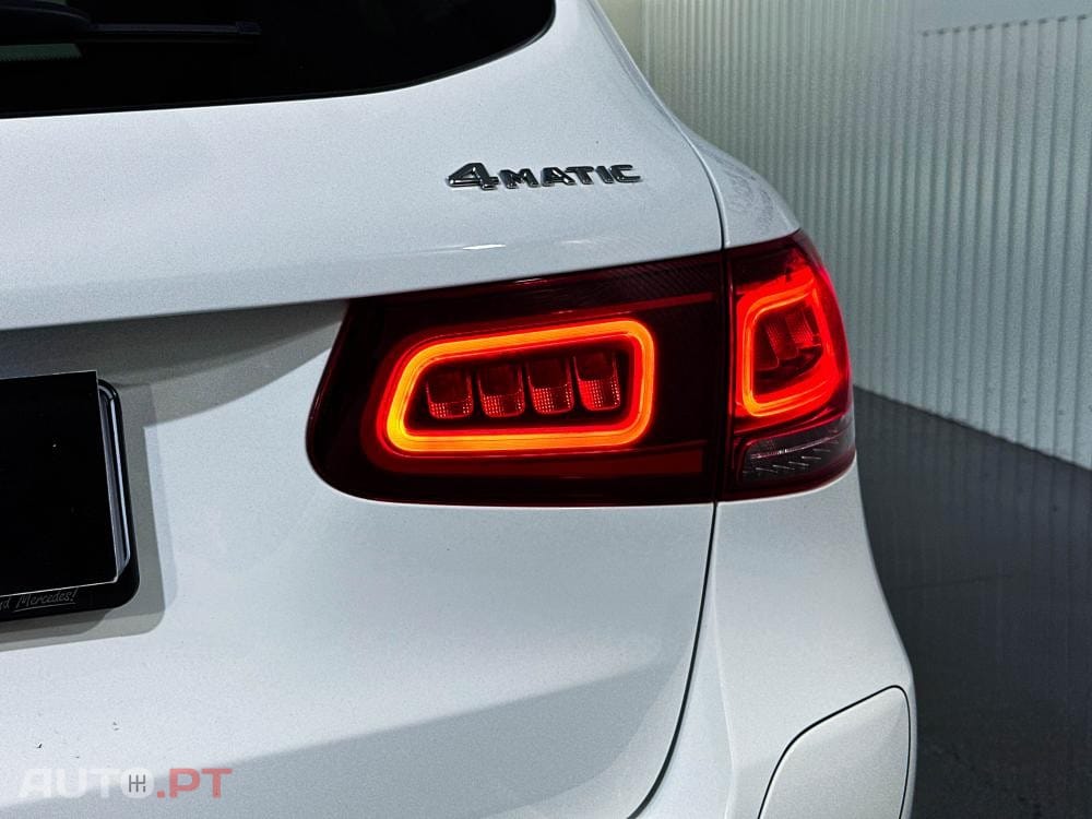 Mercedes-Benz GLC 300 de 4Matic 9G-TRONIC AMG Line