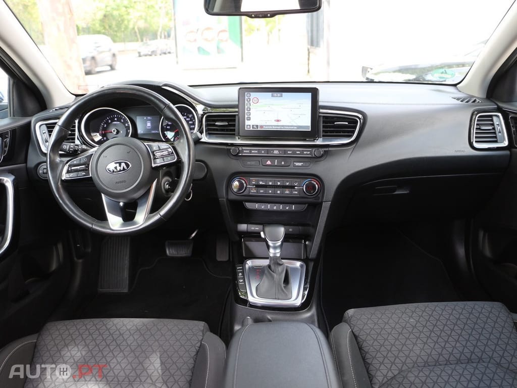 Kia Ceed 1.4 T-GDI TX+SRF 7DCT