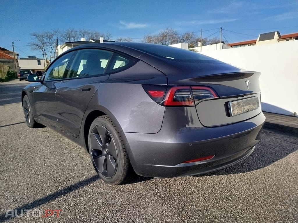 Tesla Model 3 Tração Traseira Premium
