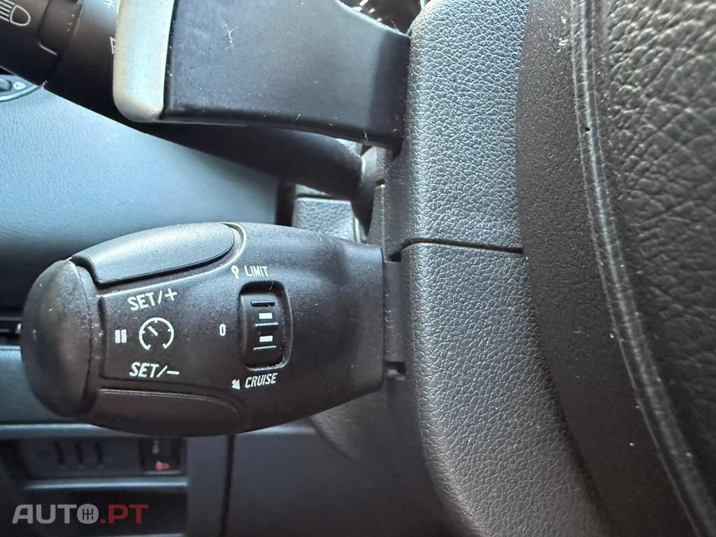 Peugeot 3008 1.6 HDi Executive CMP6