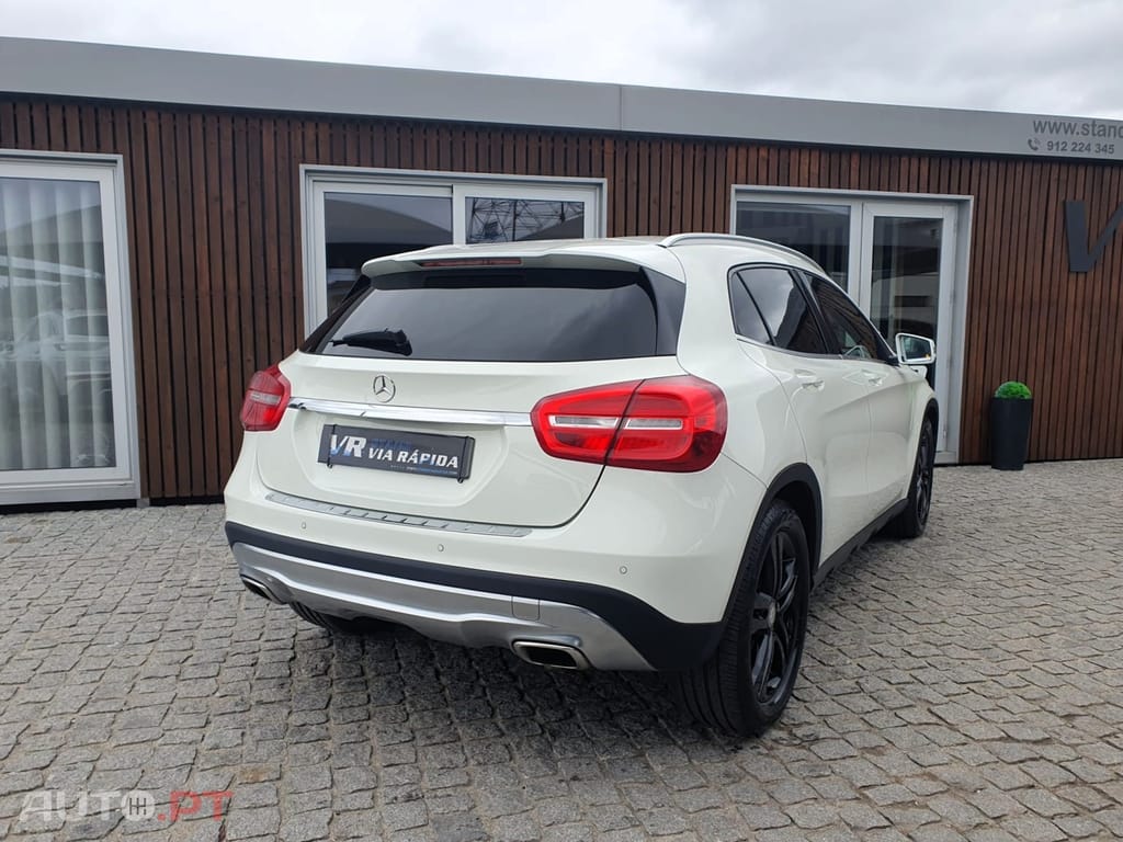 Mercedes-Benz GLA 220 CDI 4Matic 7G-DCT Urban