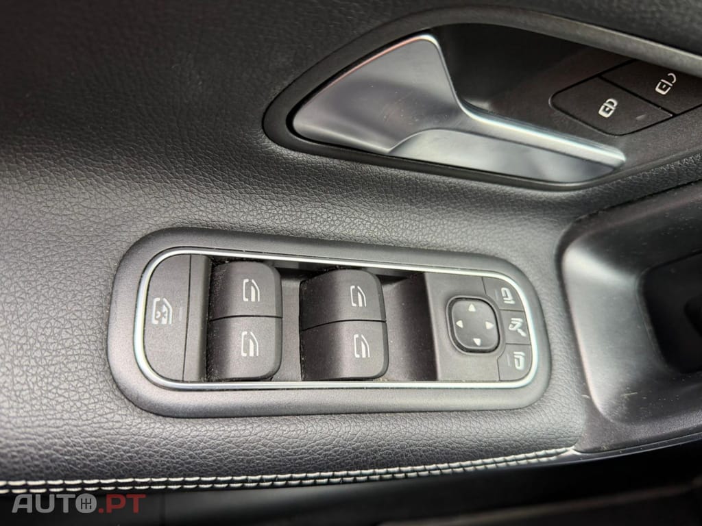 Mercedes-Benz CLA 250 e Progressive