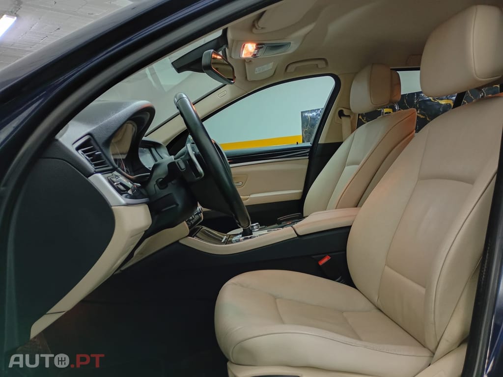 BMW 520 d xDrive Line Luxury Auto