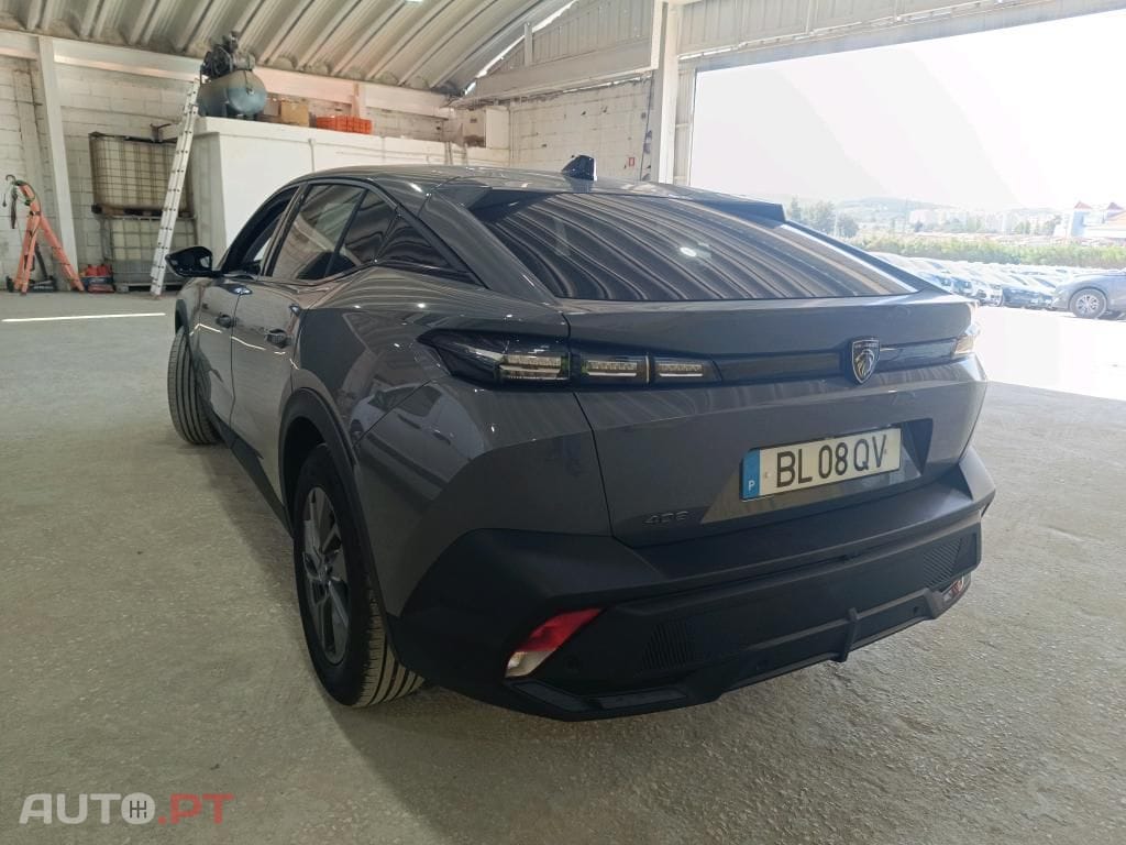 Peugeot 408 1.2 PureTech Allure EAT8