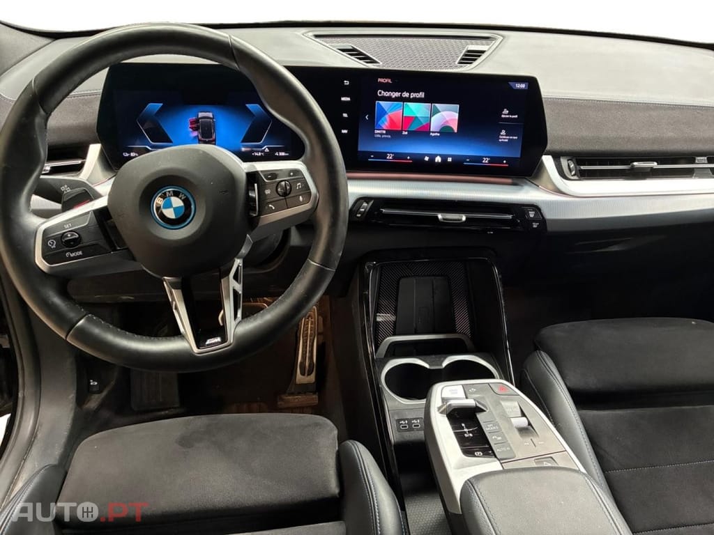 BMW iX2 eDrive20 Sport