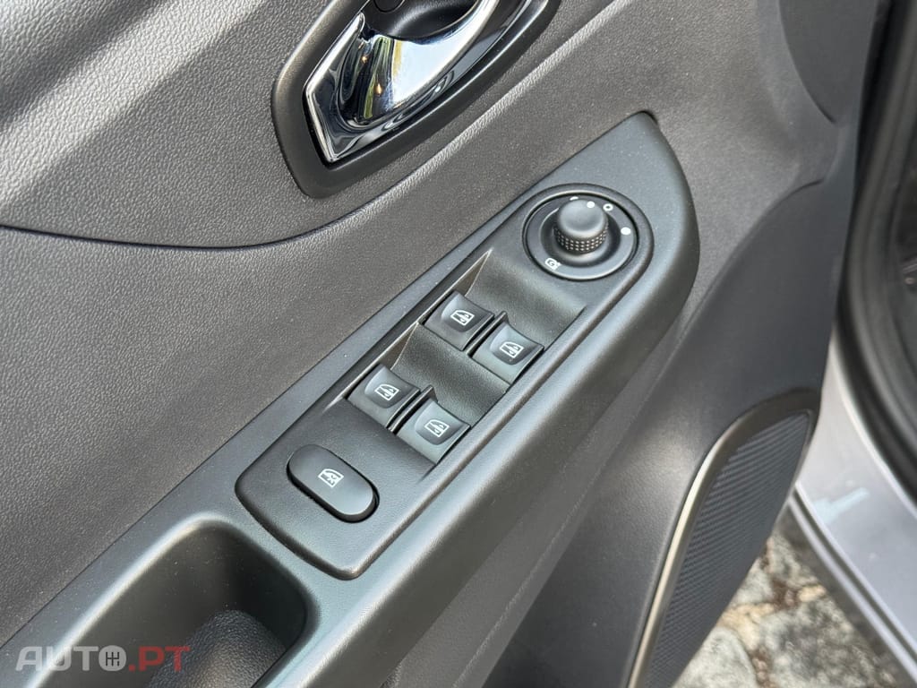 Renault Captur 1.2 TCe Exclusive EDC