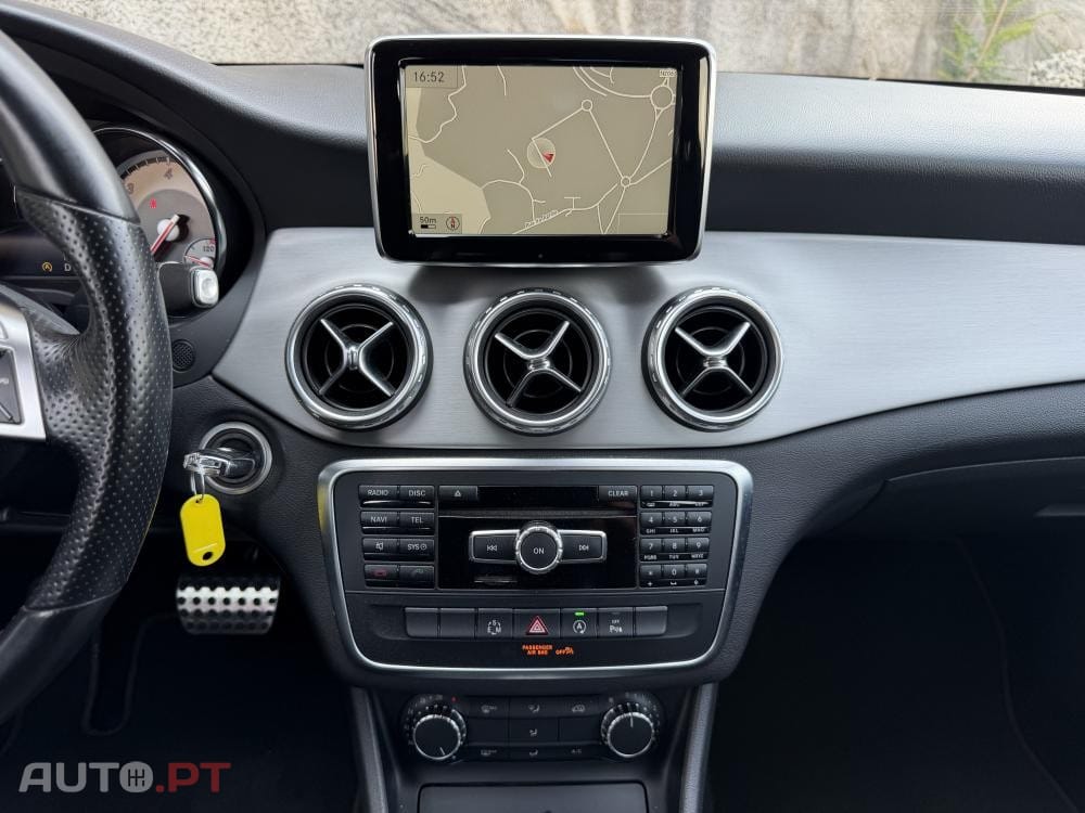 Mercedes-Benz GLA 180 d AMG Line