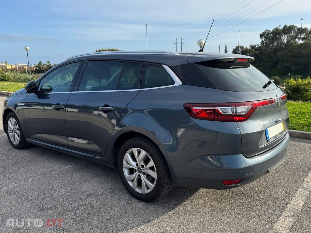 Renault Mégane Sport Tourer 1.5 blue dci limited
