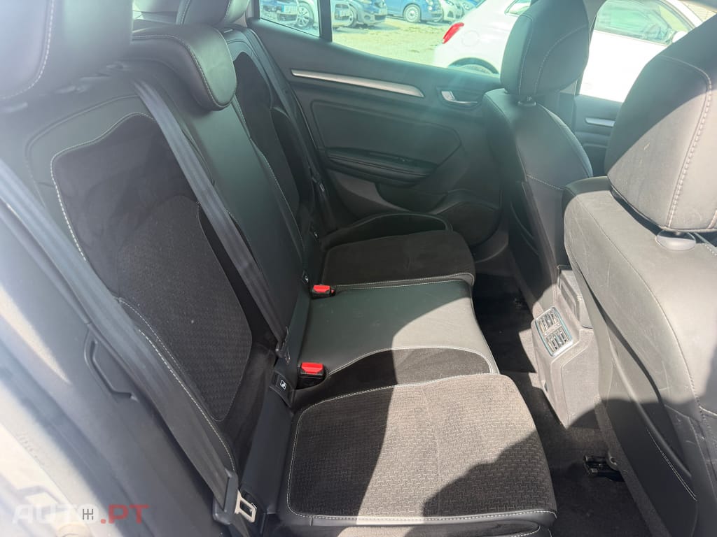 Renault Mégane 1.5 Blue dCi Intens