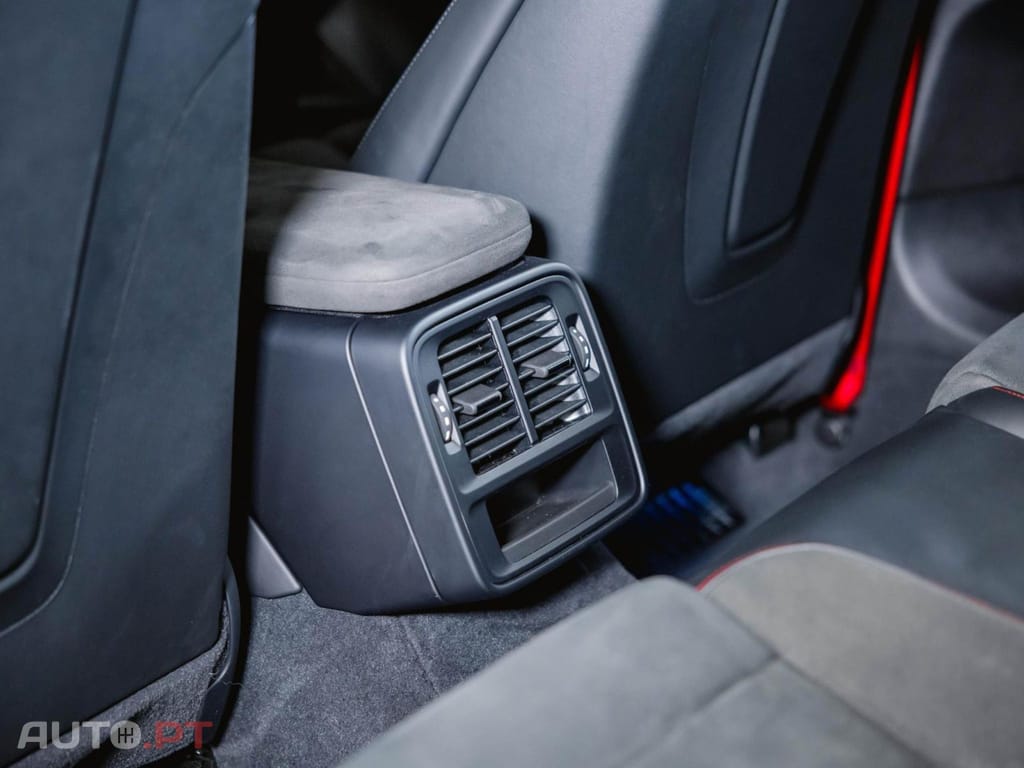 Porsche Taycan GTS I.V.A DEDUTIVEL 