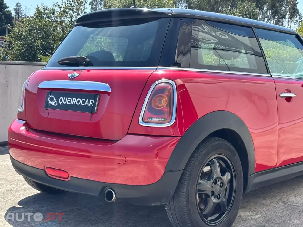 MINI Cooper Cooper D