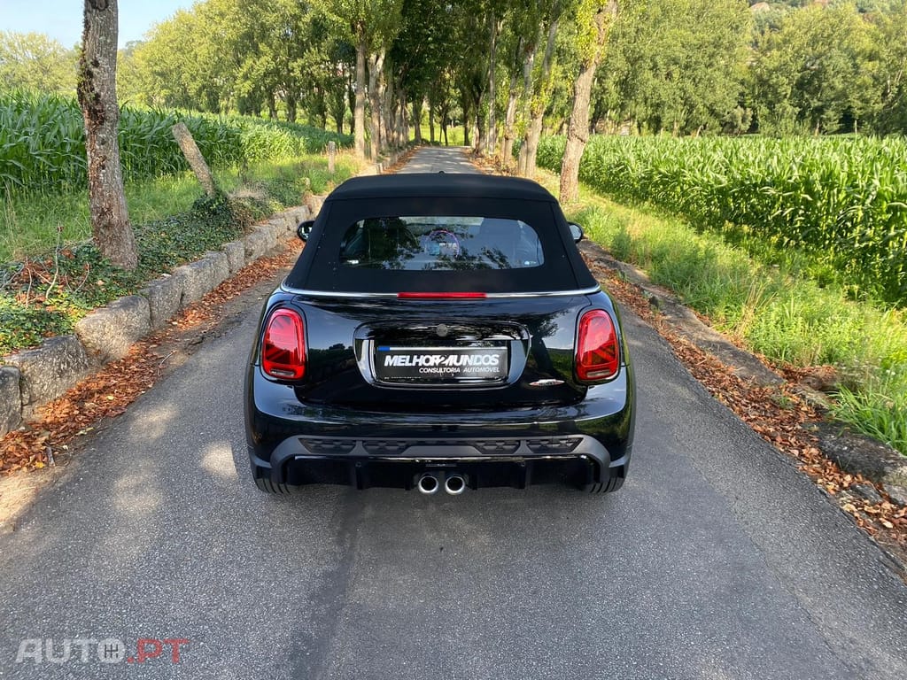 MINI John Cooper Works Plus Auto Desportiva