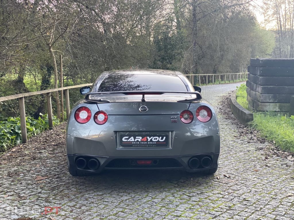 Nissan GT-R 3.8 V6 Premium Edition