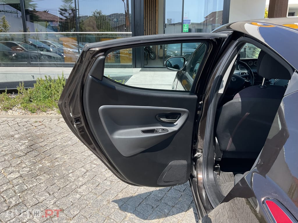 Lancia Ypsilon 1.3 M-jet S&S Urban